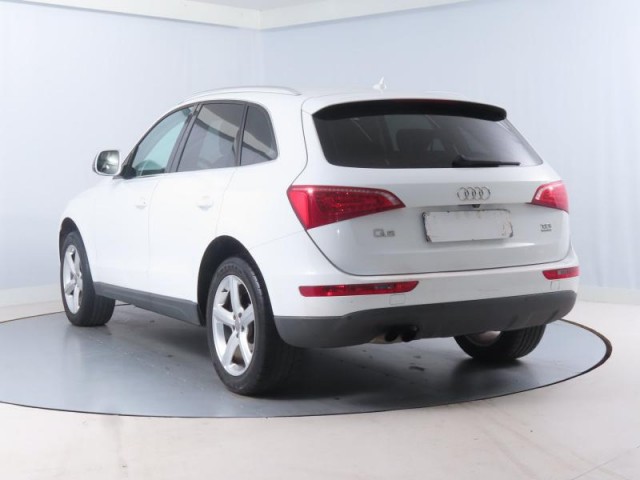 Audi Q5  2.0 TDI 