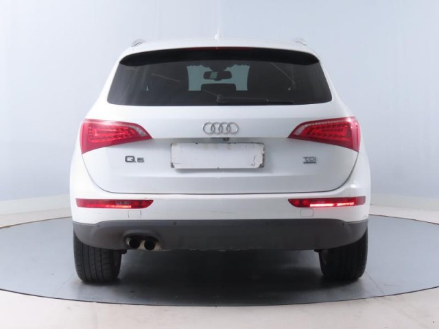 Audi Q5  2.0 TDI 