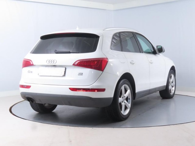 Audi Q5  2.0 TDI 