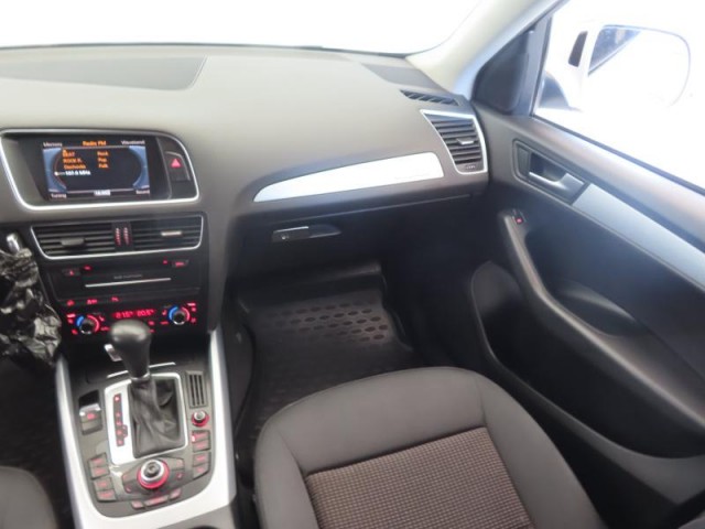 Audi Q5  2.0 TDI 