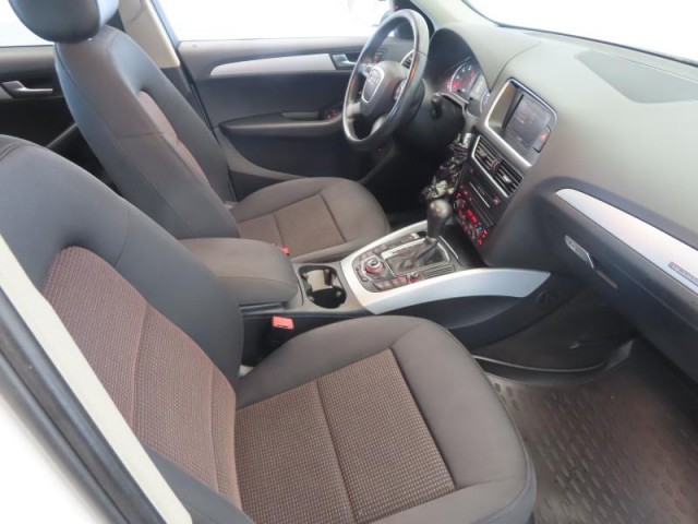 Audi Q5  2.0 TDI 
