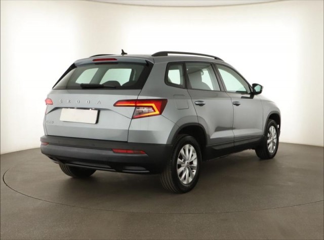 Škoda Karoq  1.5 TSI 