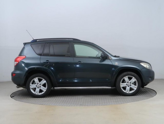 Toyota RAV 4  2.2 D-CAT 