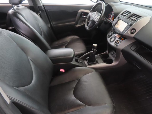 Toyota RAV 4  2.2 D-CAT 
