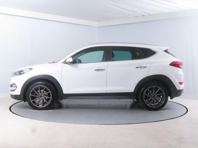 Hyundai Tucson  2.0 CRDi 