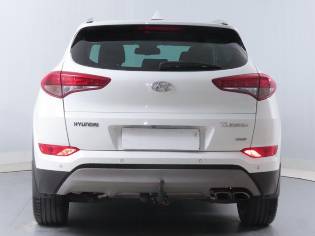 Hyundai Tucson  2.0 CRDi 