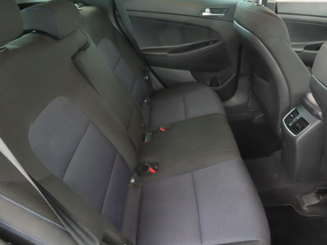Hyundai Tucson  2.0 CRDi 