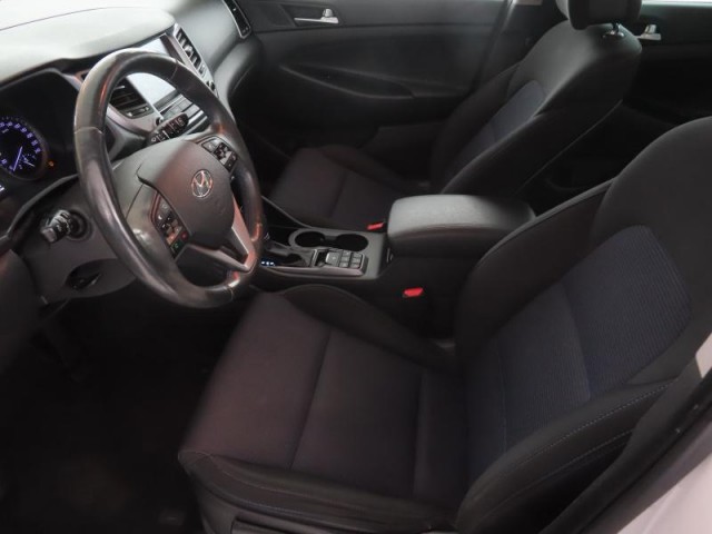 Hyundai Tucson  2.0 CRDi 