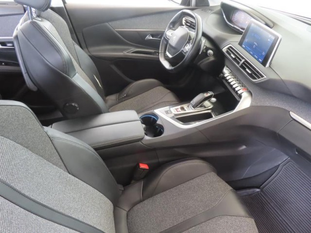 Peugeot 5008  PureTech 130 