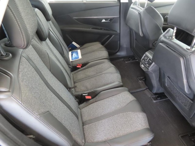Peugeot 5008  PureTech 130 