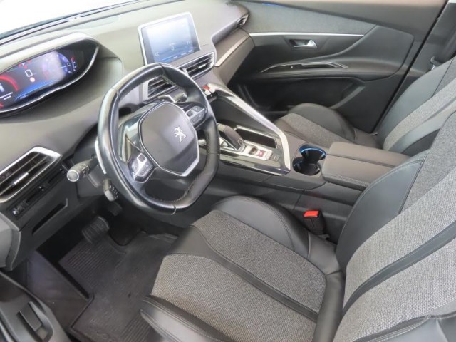 Peugeot 5008  PureTech 130 