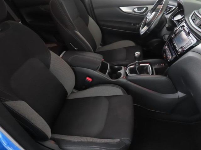 Nissan Qashqai  1.2 DIG-T 