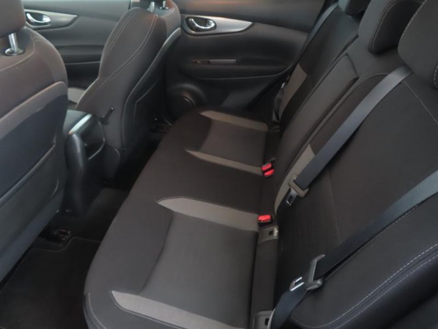 Nissan Qashqai  1.2 DIG-T 