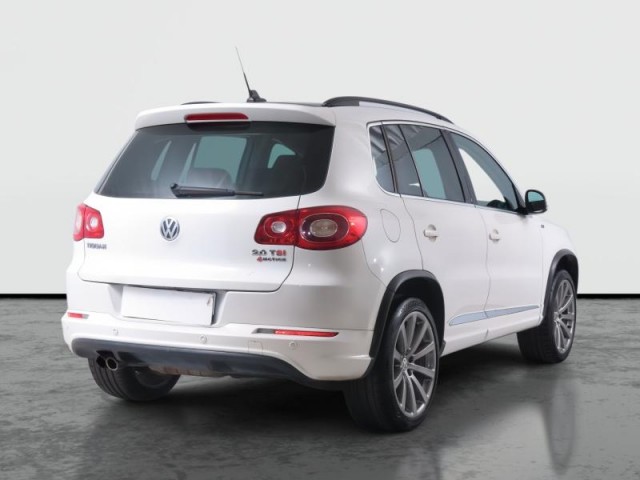 Volkswagen Tiguan  2.0 TSI R-Line