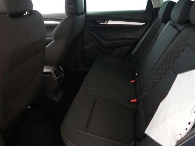 Škoda Karoq  1.5 TSI Ambition