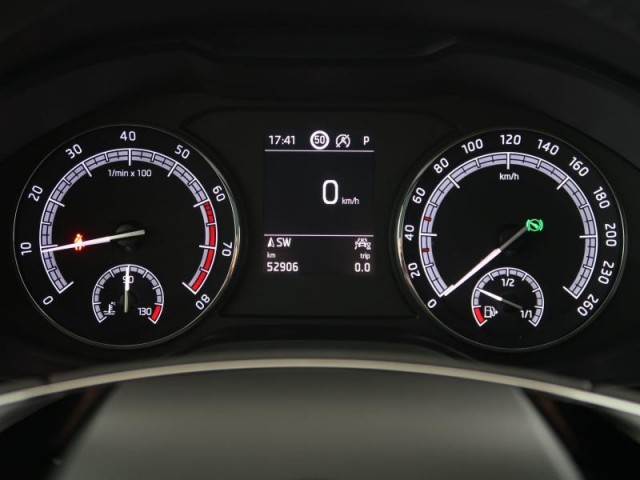 Škoda Karoq  1.5 TSI Ambition