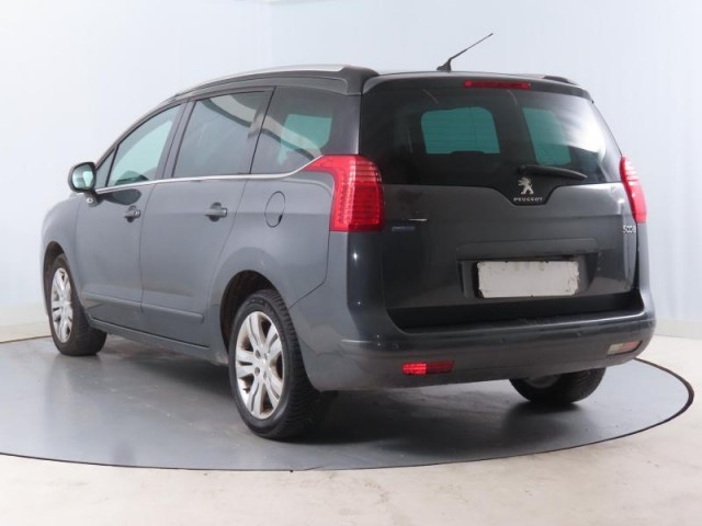 Peugeot 5008  1.6 BlueHDi 