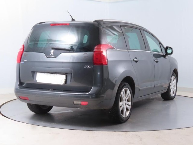 Peugeot 5008  1.6 BlueHDi 