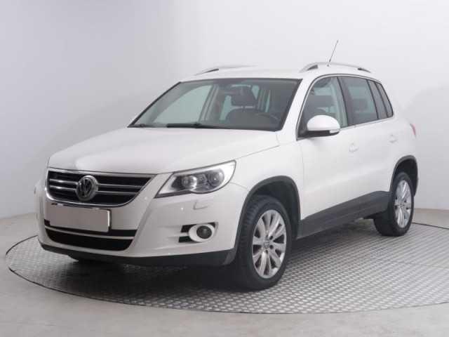 Volkswagen Tiguan  2.0 TSI 