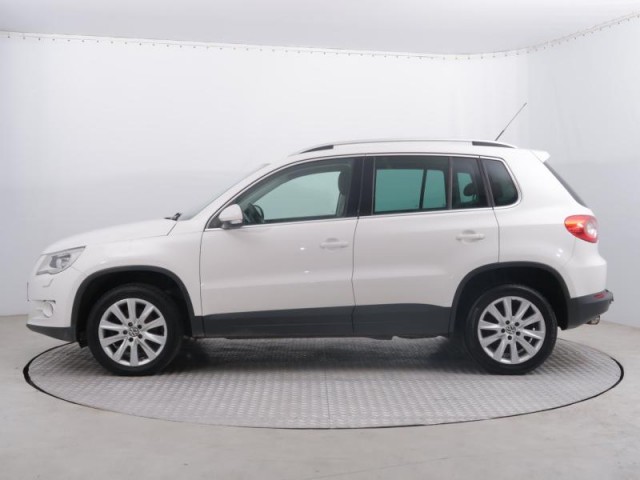 Volkswagen Tiguan  2.0 TSI 