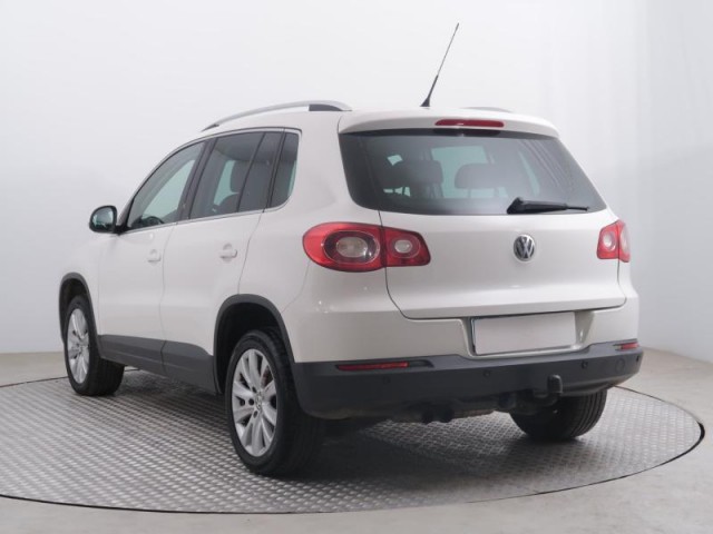 Volkswagen Tiguan  2.0 TSI 