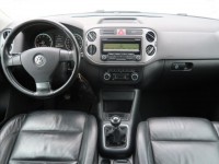 Volkswagen Tiguan  2.0 TSI 