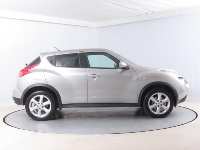 Nissan Juke  1.6 DIG-T 