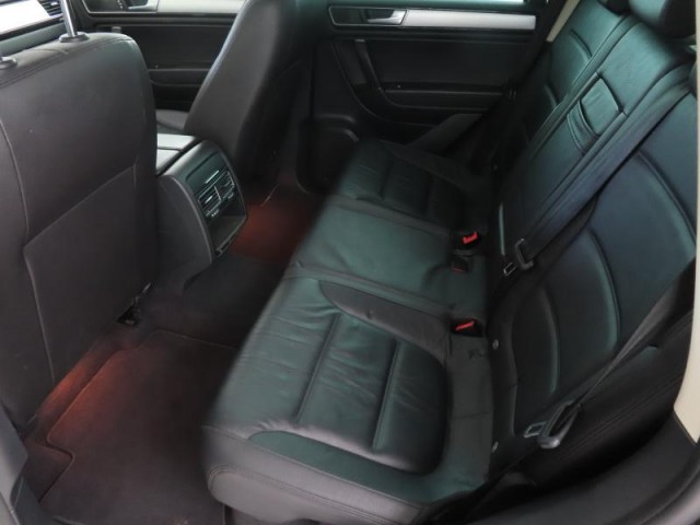 Volkswagen Touareg  3.0 TDI 