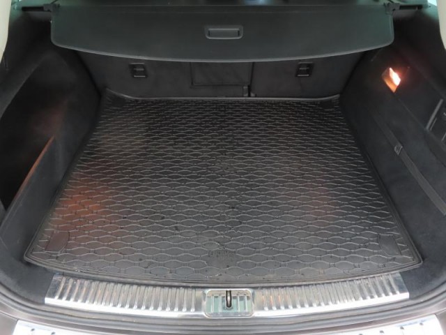 Volkswagen Touareg  3.0 TDI 