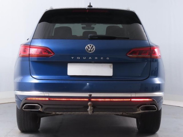 Volkswagen Touareg  3.0 TDI 