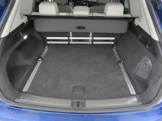 Volkswagen Touareg  3.0 TDI 