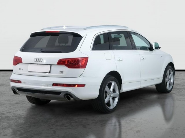 Audi Q7  3.0 TDI 