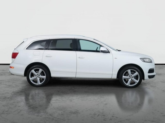 Audi Q7  3.0 TDI 