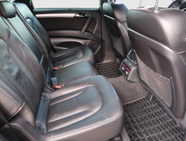 Audi Q7  3.0 TDI 
