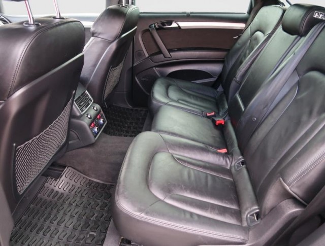 Audi Q7  3.0 TDI 