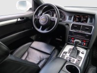 Audi Q7  3.0 TDI 