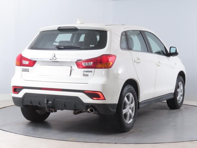 Mitsubishi ASX  1.6 MIVEC 
