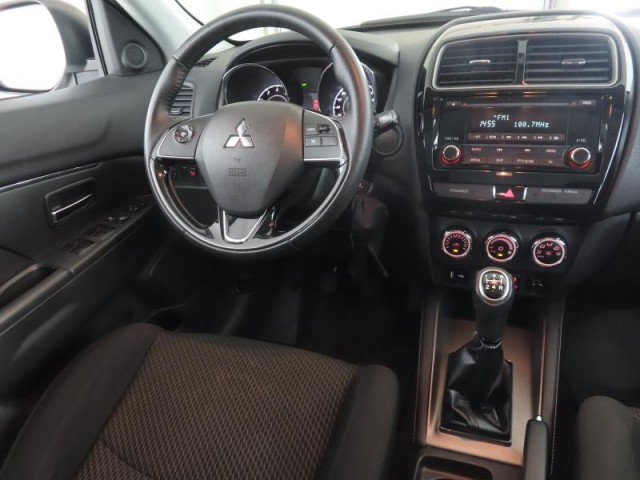 Mitsubishi ASX  1.6 MIVEC 