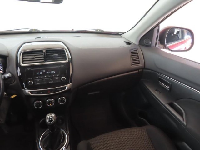 Mitsubishi ASX  1.6 MIVEC Invite