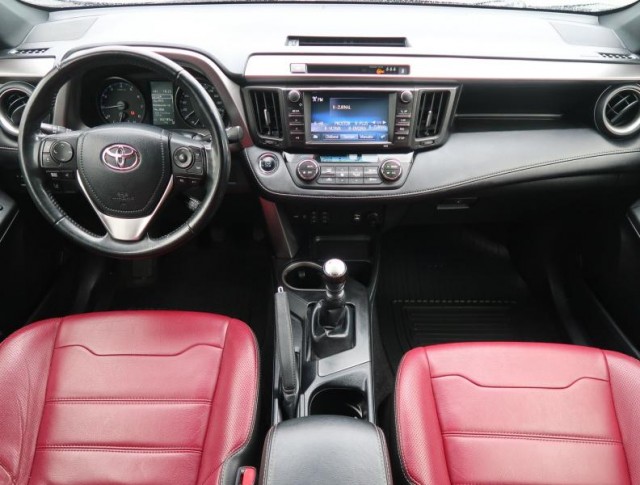 Toyota RAV 4  2.0 VVT-i Selection