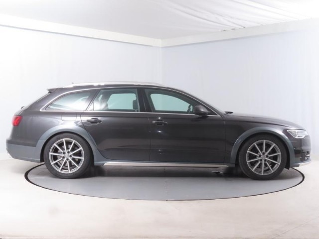 Audi A6 Allroad  3.0 TDI 