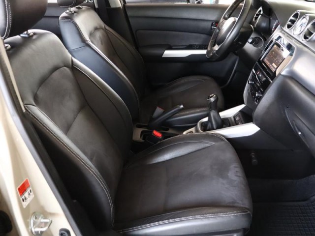 Suzuki Vitara  1.6 VVT Elegance