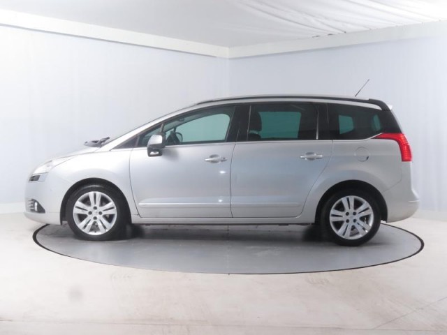 Peugeot 5008  1.6 HDi 