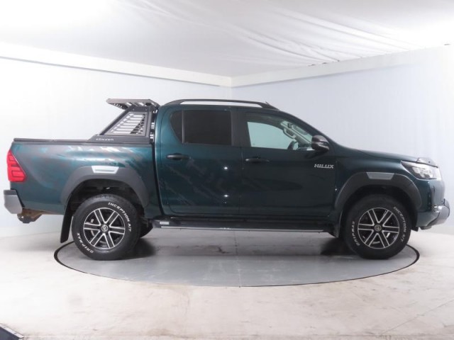 Toyota Hilux  2.4 D-4D 