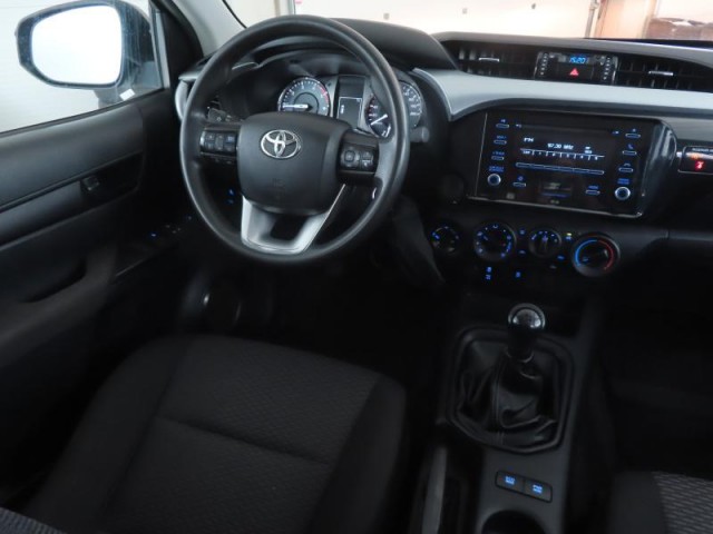 Toyota Hilux  2.4 D-4D 