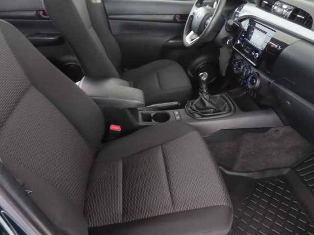 Toyota Hilux  2.4 D-4D 