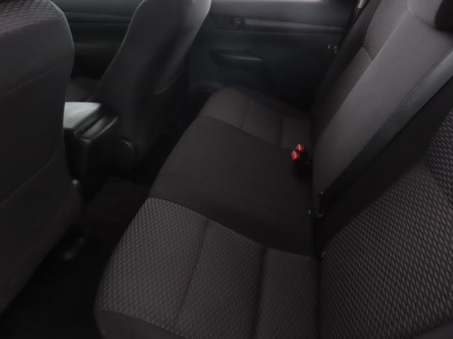 Toyota Hilux  2.4 D-4D 