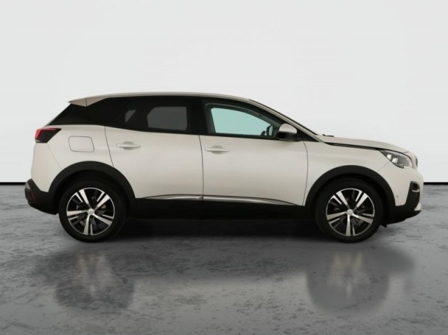 Peugeot 3008  1.5 BlueHDi 