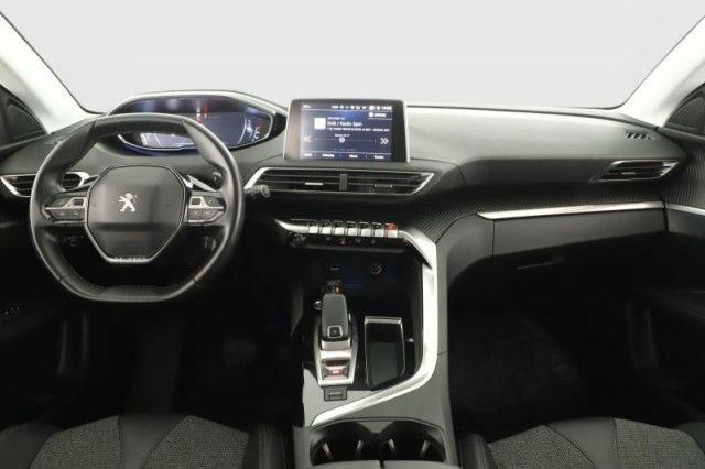 Peugeot 3008  1.5 BlueHDi 