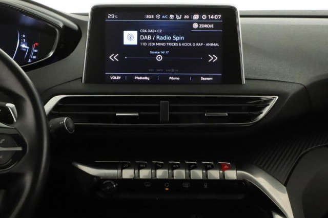 Peugeot 3008  1.5 BlueHDi 